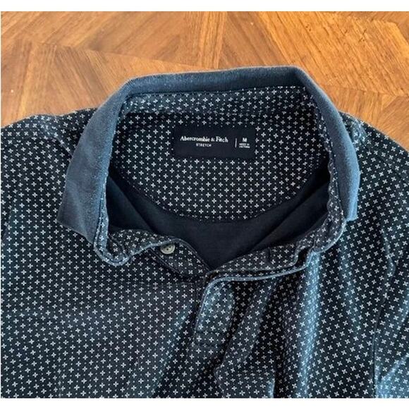 Abercrombie & Fitch Men’s Stretch Polo Shirt Navy Blue White Cross Print Size M - Picture 2 of 12